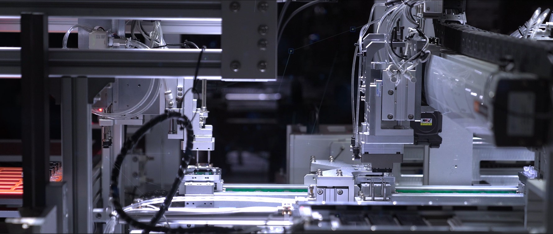 點(diǎn)光源自動組裝機(jī)